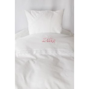 Hvidt Baby Sengetj  lille blonde navn & dato.