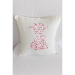 Rhvid pude med alle data lyserd trd.