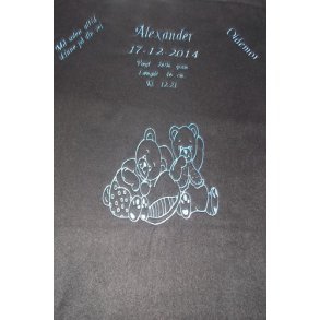 Sort tppe med lysebl trd navn & dato.