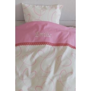 Rhvidt Junior Sengetj med lyserde cirkel hjerter & navn  & dato.