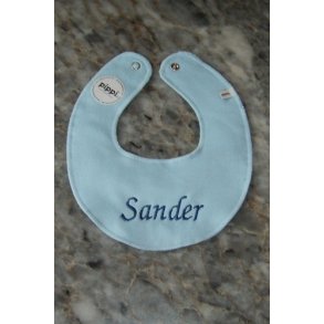 Lysebl hagesmk med navn.