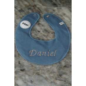 Stvet bl hagesmk med navn.