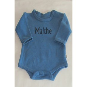  Petroleumbl� body med navn.