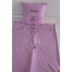 Lyselilla tppe med alle dataer & pude.