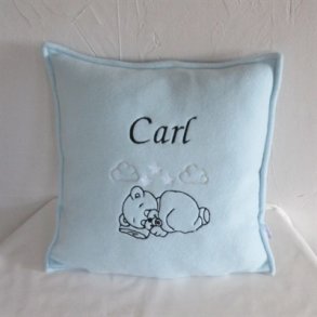 Babybl pude med navn.