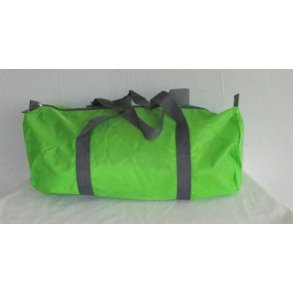 Limegrn sportstaske med navn.