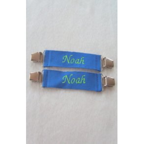 Coboltbl vanteholder med navn.