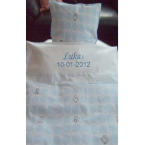 Lyseblt Baby Sengetj  med cikler navn & dato.