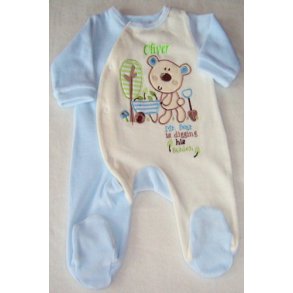 Lysebl heldragt med navn.